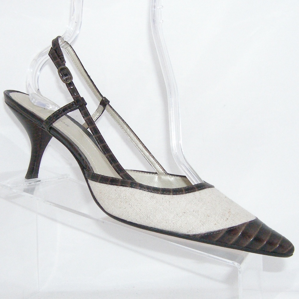 Ann Taylor Black and Cream Heels